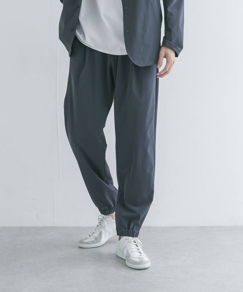 URBAN RESEARCH（アーバンリサーチ）の「タスランナイロンリラックスジョガーパンツ（その他パンツ・メンズ・ベージュ/グレー系その他/ブルー系その他・MEDIUM/LARGE）」の13枚目の写真