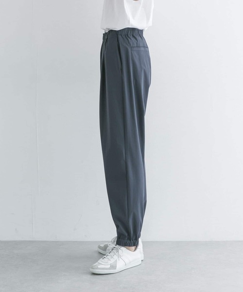 URBAN RESEARCH（アーバンリサーチ）の「タスランナイロンリラックスジョガーパンツ（その他パンツ・メンズ・ベージュ/グレー系その他/ブルー系その他・MEDIUM/LARGE）」の17枚目の写真