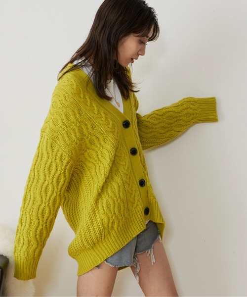 Auntie Rosa Holiday（アンティローザホリデー）の「ケーブルニットVカーデ（カーディガン/ボレロ・レディース・パープル/チャコールグレー/イエロー/アイボリー・FREE）」の10枚目の写真