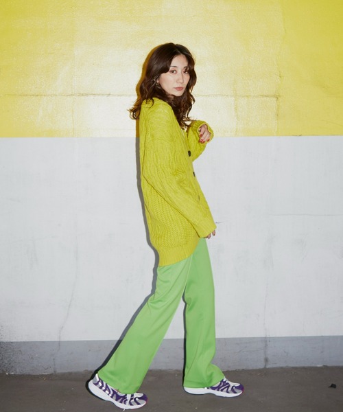 Auntie Rosa Holiday（アンティローザホリデー）の「ケーブルニットVカーデ（カーディガン/ボレロ・レディース・パープル/チャコールグレー/イエロー/アイボリー・FREE）」の18枚目の写真