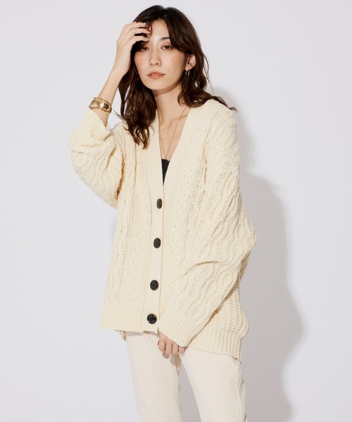 Auntie Rosa Holiday（アンティローザホリデー）の「ケーブルニットVカーデ（カーディガン/ボレロ・レディース・パープル/チャコールグレー/イエロー/アイボリー・FREE）」の21枚目の写真