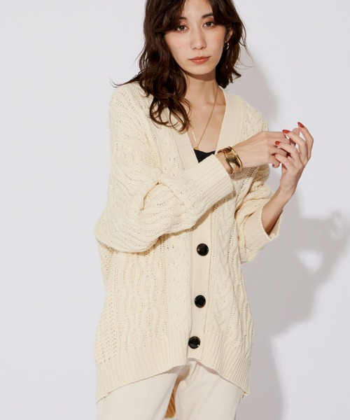 Auntie Rosa Holiday（アンティローザホリデー）の「ケーブルニットVカーデ（カーディガン/ボレロ・レディース・パープル/チャコールグレー/イエロー/アイボリー・FREE）」の22枚目の写真