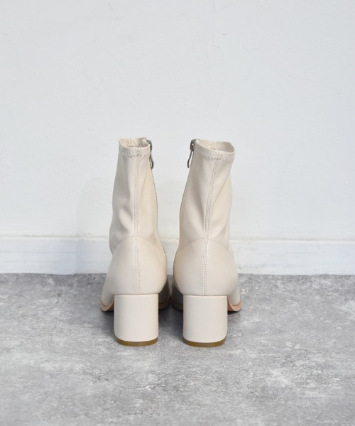 RETRO GIRL（レトロガール）の「ストレッチショートブーツ（ブーツ・レディース・ブラック/ベージュ/オフホワイト/ダークブラウン・M/L）」の13枚目の写真