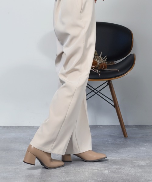 RETRO GIRL（レトロガール）の「ストレッチショートブーツ（ブーツ・レディース・ブラック/ベージュ/オフホワイト/ダークブラウン・M/L）」の16枚目の写真