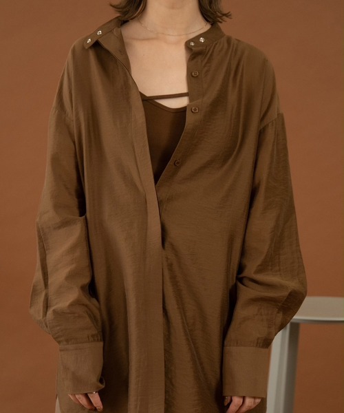 Amiur(エミレ)の「back open design shirt(シャツ/ブラウス・レディース・ブラック/ブラウン/オリーブ・FREE)」の5枚目の写真