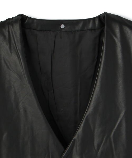 DANKE SCHON（ダンケシェーン）の「DankeSchon/ダンケシェーン/エコレザーカーディガン/EcoLether Cardigan（カーディガン/ボレロ・メンズ・ブラック・FREE）」の5枚目の写真