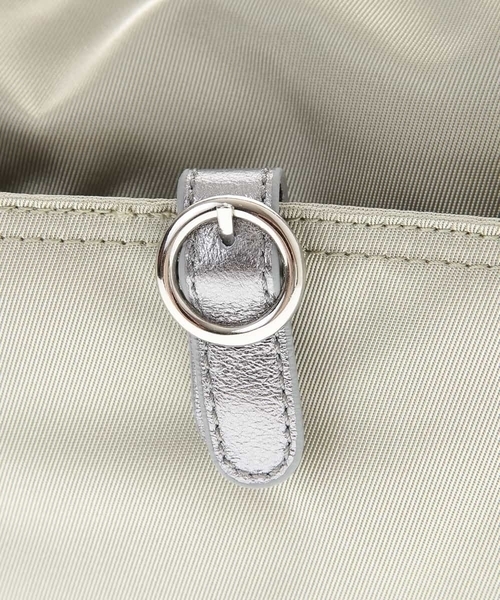 MK MICHEL KLEIN(エムケーミッシェルクラン)の「【撥水】バックルデザインショルダーバッグ(ショルダーバッグ・レディース・ピンク/チャコールグレー/ライトグレー・00)」の15枚目の写真