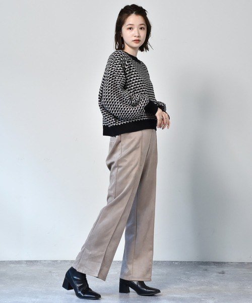 RETRO GIRL(レトロガール)の「スエードセミフレアパンツ(スラックス・レディース・ブラック/ブラウン/レッド/グリーン/アイボリー・FREE)」の12枚目の写真