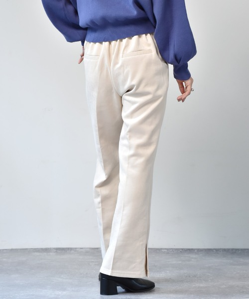 RETRO GIRL(レトロガール)の「スエードセミフレアパンツ(スラックス・レディース・ブラック/ブラウン/レッド/グリーン/アイボリー・FREE)」の13枚目の写真