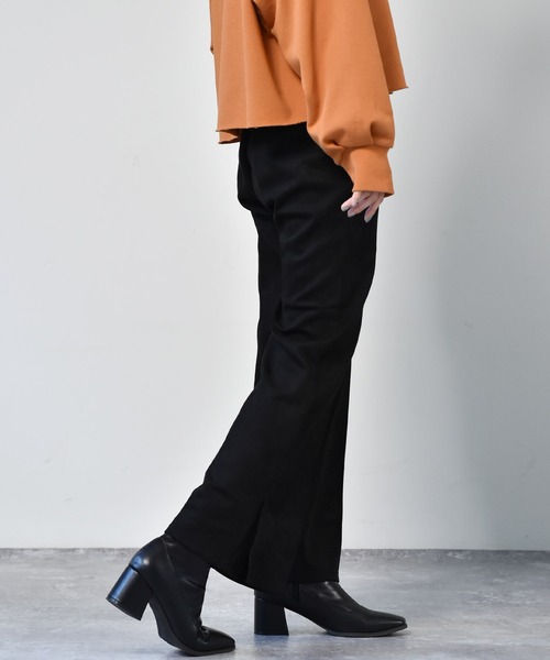 RETRO GIRL(レトロガール)の「スエードセミフレアパンツ(スラックス・レディース・ブラック/ブラウン/レッド/グリーン/アイボリー・FREE)」の7枚目の写真