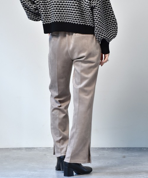 RETRO GIRL(レトロガール)の「スエードセミフレアパンツ(スラックス・レディース・ブラック/ブラウン/レッド/グリーン/アイボリー・FREE)」の17枚目の写真