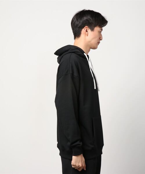 LONSDALE(ロンズデール)の「LONSDALE 裏毛オーバーサイズ スウェット パーカー(パーカー・メンズ・ブラック/ホワイト・LL/M/L)」の21枚目の写真