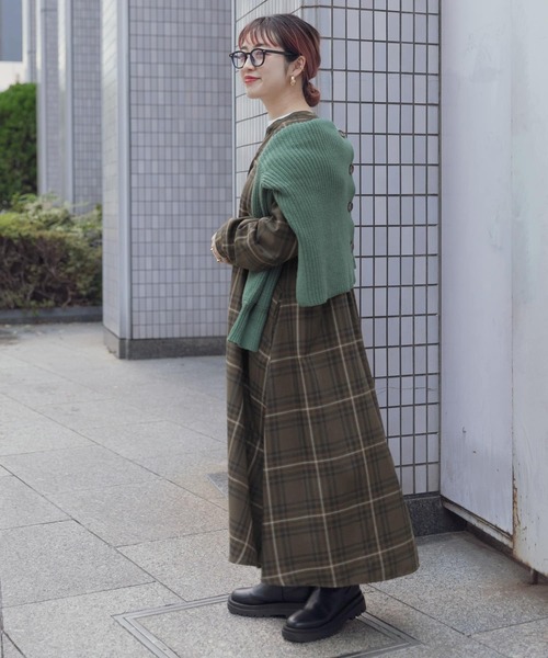 ITEMS URBANRESEARCH(アイテムズ アーバンリサーチ)の「チェックシャツワンピース(シャツワンピース・レディース・ブラウン/チャコールグレー・FREE)」の2枚目の写真