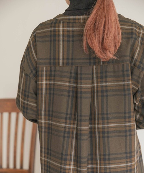 ITEMS URBANRESEARCH(アイテムズ アーバンリサーチ)の「チェックシャツワンピース(シャツワンピース・レディース・ブラウン/チャコールグレー・FREE)」の17枚目の写真