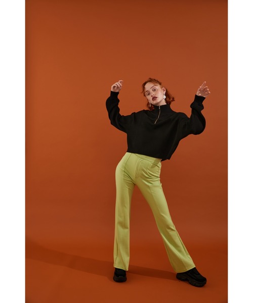 SLY(スライ)の「RELAX FLARE PT リラックス フレア パンツ(スラックス・レディース・ブラック/ライトグリーン/アイボリー・1/2)」の22枚目の写真