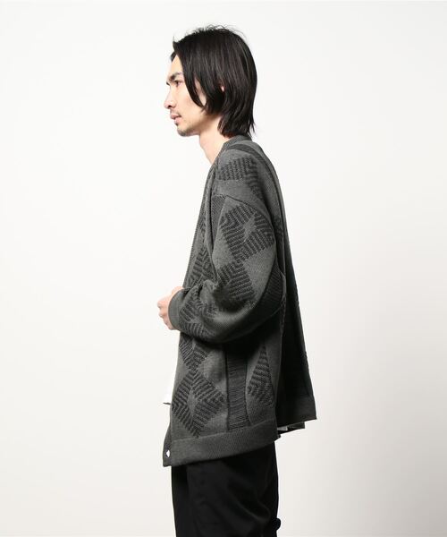 ＪＵＧＬＡＮＳ（ユグランス）の「Revo.　総柄ジャガード編みカーディガン(ネイティブ)（カーディガン/ボレロ・メンズ・ブラック/ベージュ・M/L）」の3枚目の写真