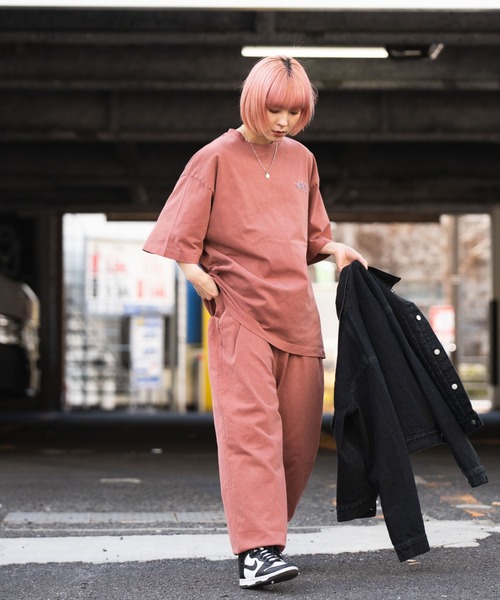 WEGO（ウィゴー）の「■■■WEGO/ワンポイントピグメントBIGT(S)■■■（Tシャツ/カットソー・メンズ・ベージュ/ブルー/スミクロ/ワイン・MEDIUM/LARGE/X-LARGE）」の8枚目の写真