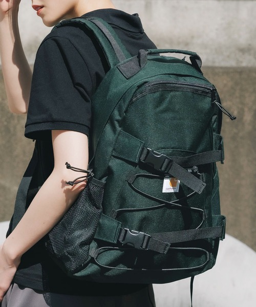 Carhartt WIP（カーハートダブリューアイピー）の「Carhartt WIP/カーハートダブリューアイピー Kickflip Backpack リュック A4 スケーター（バックパック/リュック・メンズ・ブラック/ライトブラウン/グリーン/ダークネイビー/ワインレッド/カモフラージュ/グリーン系その他/パープル/ベージュ系その他/ブラウン/ダークグリーン/ベージュ系その他2/ダークブラウン/ブルー・ONE SIZE）」の7枚目の写真