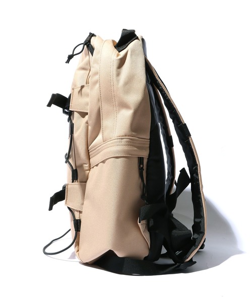 Carhartt WIP（カーハートダブリューアイピー）の「Carhartt WIP/カーハートダブリューアイピー Kickflip Backpack リュック A4 スケーター（バックパック/リュック・メンズ・ブラック/ライトブラウン/グリーン/ダークネイビー/ワインレッド/カモフラージュ/グリーン系その他/パープル/ベージュ系その他/ブラウン/ダークグリーン/ベージュ系その他2/ダークブラウン/ブルー・ONE SIZE）」の16枚目の写真