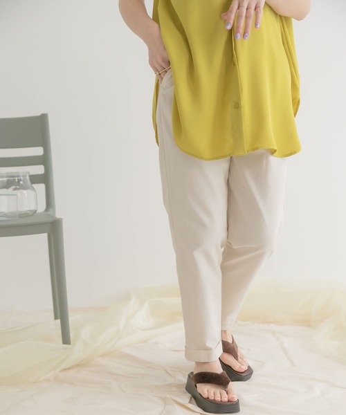 ITEMS URBANRESEARCH（アイテムズ アーバンリサーチ）の「リネン混イージーパンツ（その他パンツ・レディース・ブラック/ライトベージュ/モカ/ブルー・FREE）」の20枚目の写真