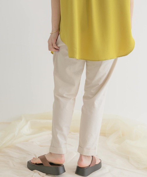 ITEMS URBANRESEARCH（アイテムズ アーバンリサーチ）の「リネン混イージーパンツ（その他パンツ・レディース・ブラック/ライトベージュ/モカ/ブルー・FREE）」の21枚目の写真