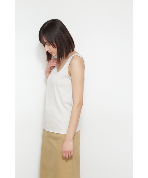 human woman(ヒューマンウーマン)の「オーガニックコットンスムースタンクトップ(Tシャツ/カットソー・レディース・ホワイト/グレー・MEDIUM)」の7枚目の写真