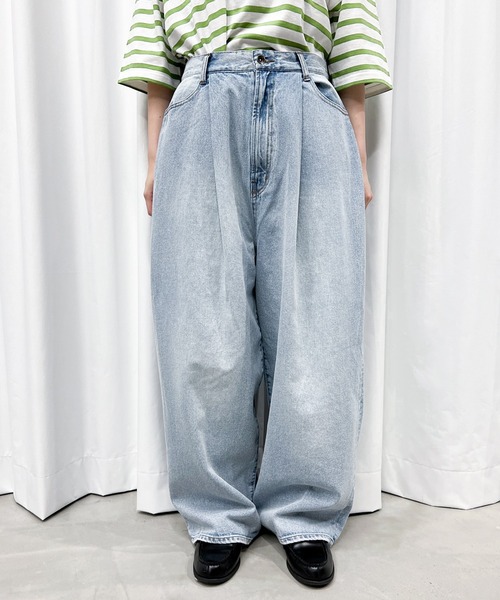 MUHET(ミュエータ)の「ワイドタックバルーンデニムパンツ(デニムパンツ・メンズ・ライトブルー/インディゴブルー/ライトインディゴブルー・SMALL/MEDIUM/X-LARGE)」の6枚目の写真