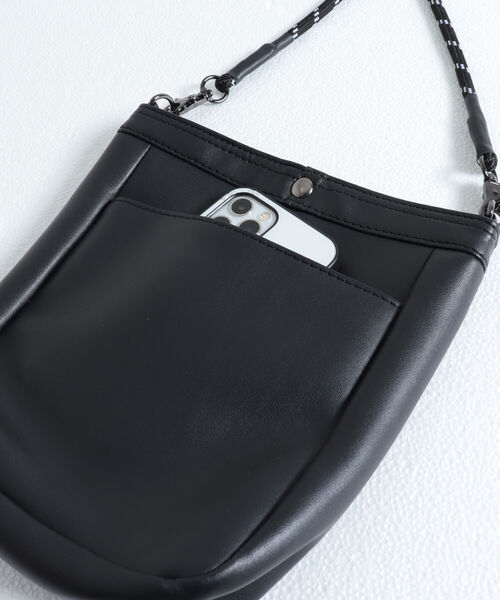 UNIVERSAL OVERALL（ユニバーサルオーバーオール）の「【UNIVERSAL OVERALL/ユニバーサルオーバーオール 】ザイルショルダー（ショルダーバッグ・メンズ・ブラック/ベージュ/ブルー・FREE）」の10枚目の写真