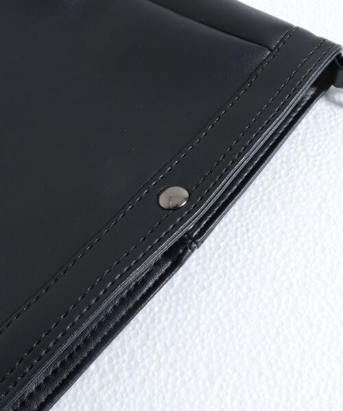 UNIVERSAL OVERALL（ユニバーサルオーバーオール）の「【UNIVERSAL OVERALL/ユニバーサルオーバーオール 】ザイルショルダー（ショルダーバッグ・メンズ・ブラック/ベージュ/ブルー・FREE）」の12枚目の写真