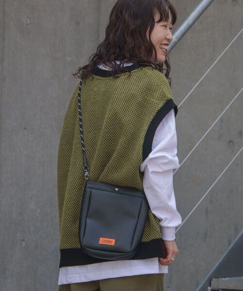 UNIVERSAL OVERALL（ユニバーサルオーバーオール）の「【UNIVERSAL OVERALL/ユニバーサルオーバーオール 】ザイルショルダー（ショルダーバッグ・メンズ・ブラック/ベージュ/ブルー・FREE）」の18枚目の写真