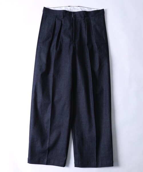 FREAK'S STORE（フリークスストア）の「限定展開 MACOBER×FREAK'S STORE/マコバー 別注 ワイドシルエット 2タックスラックス/デニム（スラックス・メンズ・ブラック/ネイビー/オフホワイト/オリーブ/ダークインディゴブルー・SMALL/MEDIUM/LARGE）」の17枚目の写真