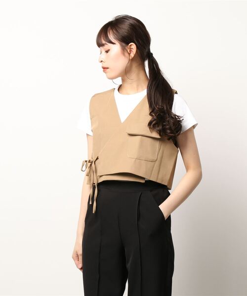 MAISON DE THERESE(メゾン ド テレーズ)の「デザインスーツベスト(ベスト・レディース・ブラック/ベージュ・MEDIUM/SMALL/LARGE)」の6枚目の写真