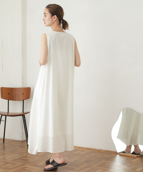 SENSE OF PLACE by URBAN RESEARCH（センスオブプレイスバイアーバンリサーチ）の「インドシシュウノースリーブワンピース（ワンピース・レディース・オフホワイト/グリーン/ブラック・ONE）」の18枚目の写真