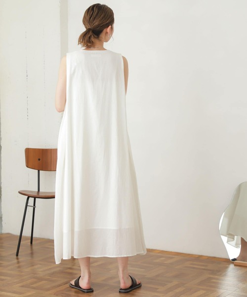 SENSE OF PLACE by URBAN RESEARCH（センスオブプレイスバイアーバンリサーチ）の「インドシシュウノースリーブワンピース（ワンピース・レディース・オフホワイト/グリーン/ブラック・ONE）」の13枚目の写真