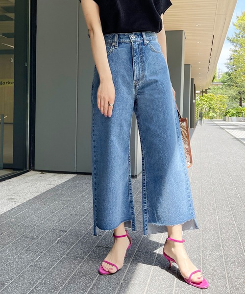 Spick & Span（スピックアンドスパン）の「【5 1/2】WIDE CROPPED DENIM PANTS（デニムパンツ・レディース・ブラック/ブルー・26/27/28/29）」の12枚目の写真