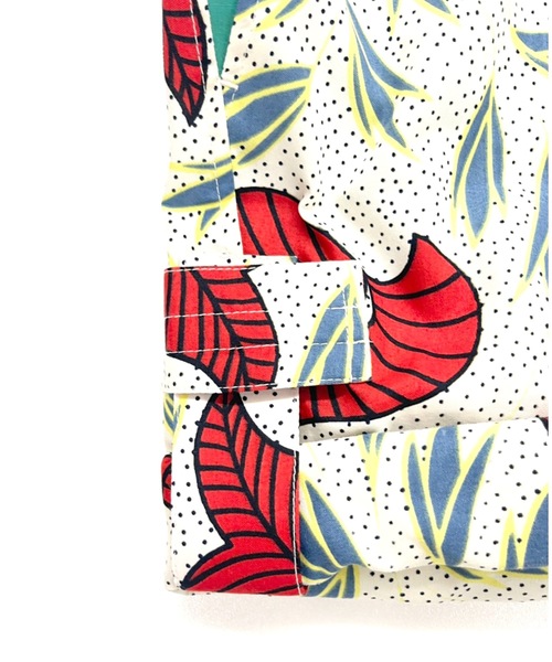 moyan ecri（モヤン エクリ）の「<moyan ecri>総柄ユニセックス2WAYハーフパンツ【アフリカンファブリック】（その他パンツ・メンズ・ライトブルー/ホワイト×レッド・FREE）」の12枚目の写真