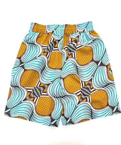 moyan ecri（モヤン エクリ）の「<moyan ecri>総柄ユニセックス2WAYハーフパンツ【アフリカンファブリック】（その他パンツ・メンズ・ライトブルー/ホワイト×レッド・FREE）」の14枚目の写真