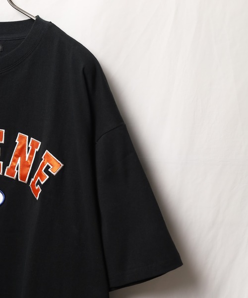 Bling Leads（ブリングリーズ）の「■Bling leads■ワッペンオーバーサイズTシャツ（Tシャツ/カットソー・メンズ・ダークグリーン/スミクロ/グレイッシュブルー/ホワイト系1/ホワイト系2/ブルー系1/ブルー系2・LARGE/MEDIUM）」の16枚目の写真