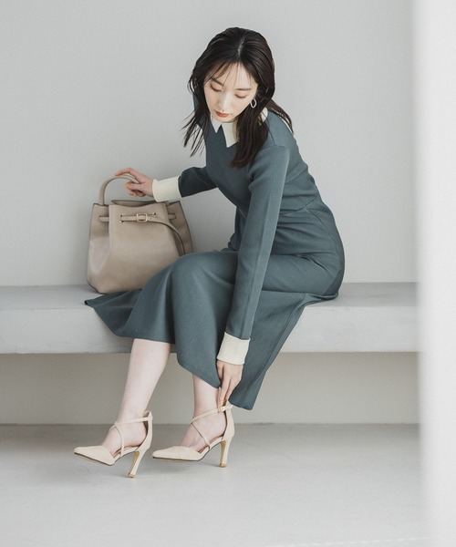 Andemiu（アンデミュウ）の「セットバッククロスパンプス162126（パンプス・レディース・グレー/ブラック/アイボリー/ライトグレー・S/M/L）」の11枚目の写真