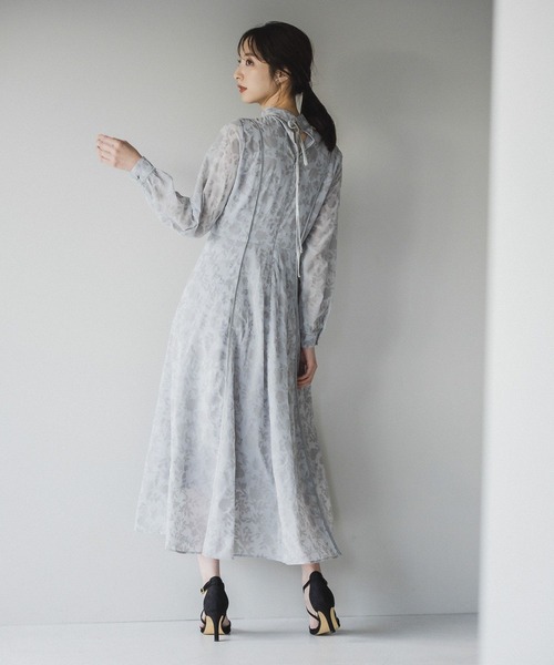 Andemiu（アンデミュウ）の「セットバッククロスパンプス162126（パンプス・レディース・グレー/ブラック/アイボリー/ライトグレー・S/M/L）」の13枚目の写真