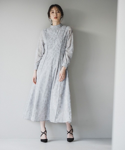 Andemiu（アンデミュウ）の「セットバッククロスパンプス162126（パンプス・レディース・グレー/ブラック/アイボリー/ライトグレー・S/M/L）」の15枚目の写真