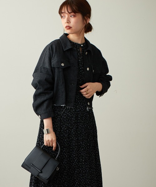 natural couture（ナチュラルクチュール）の「2022AW/セットアップ着用可/他にないデザインと絶妙なバランス バックギャザーショートGジャン（デニムジャケット・レディース・ブラック/インディゴブルー/ブラウン・FREE）」の11枚目の写真