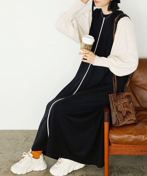 GeeRA(ジーラ)の「配色ニットワンピース(ワンピース・レディース・ベージュ/ブラック・MEDIUM/LARGE/X-LARGE)」の1枚目の写真