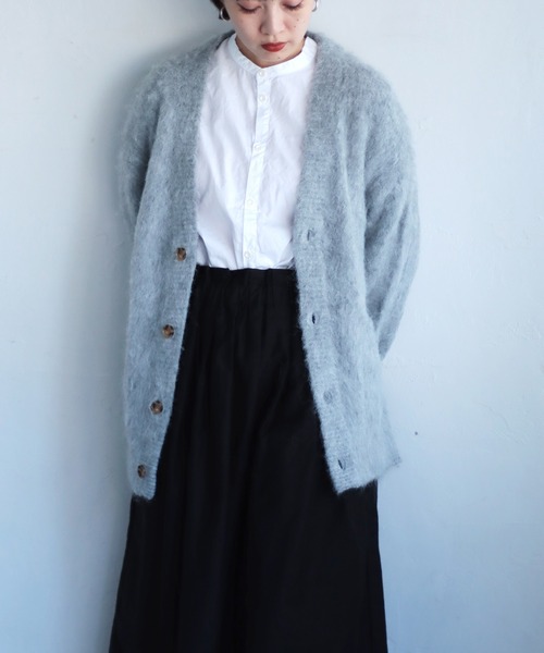 OWLEYE by domingo（アウルアイ バイドミンゴ）の「[ OWLEYE by domingo / アウルアイ ] モヘアウール ミドルカーディガン（カーディガン/ボレロ・レディース・ライトブルー/グレイッシュベージュ/ライトグレー/オレンジ・FREE）」の2枚目の写真
