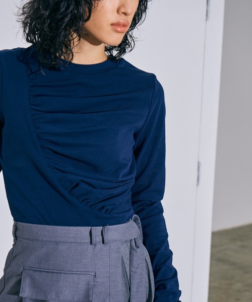 4youstory(フォーユーストーリー)の「【4youstory】シャーリングロングTシャツ(Tシャツ/カットソー・レディース・ネイビー/グレー/イエロー・FREE)」の5枚目の写真
