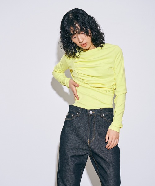 4youstory(フォーユーストーリー)の「【4youstory】シャーリングロングTシャツ(Tシャツ/カットソー・レディース・ネイビー/グレー/イエロー・FREE)」の8枚目の写真