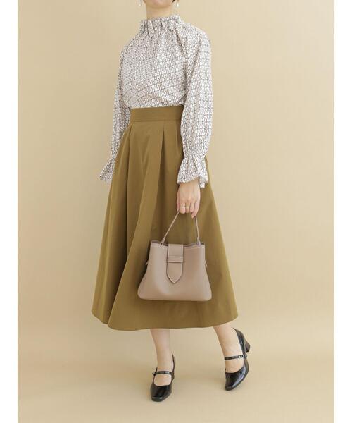 Te chichi（テチチ）の「レオパード/幾何学柄タック衿ブラウス（シャツ/ブラウス・レディース・ベージュ/ネイビー/グレー/オフホワイト・ﾌﾘ-）」の16枚目の写真