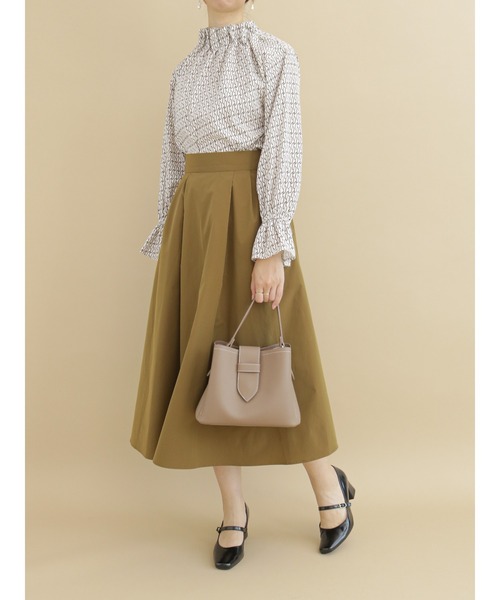 Te chichi（テチチ）の「レオパード/幾何学柄タック衿ブラウス（シャツ/ブラウス・レディース・ベージュ/ネイビー/グレー/オフホワイト・ﾌﾘ-）」の11枚目の写真