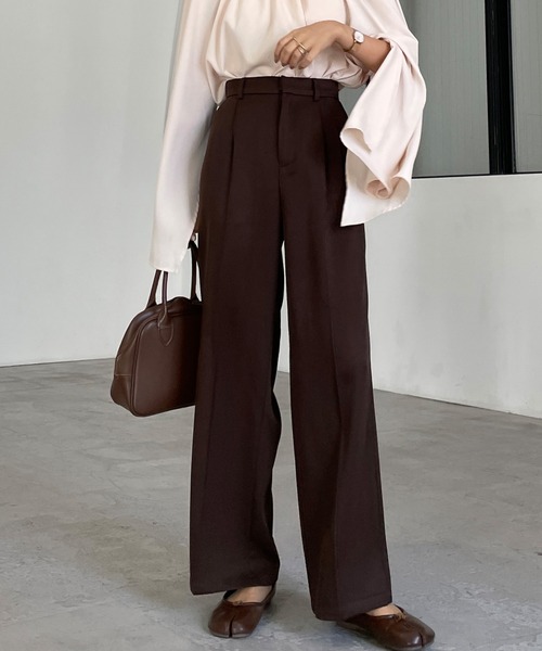 Louere(ルエレ)の「ダブルタックベーシックパンツ(その他パンツ・レディース・ブラック/ブラウン/アイボリー/モカ/ベージュ・LARGE/SMALL/MEDIUM/X-LARGE)」の3枚目の写真