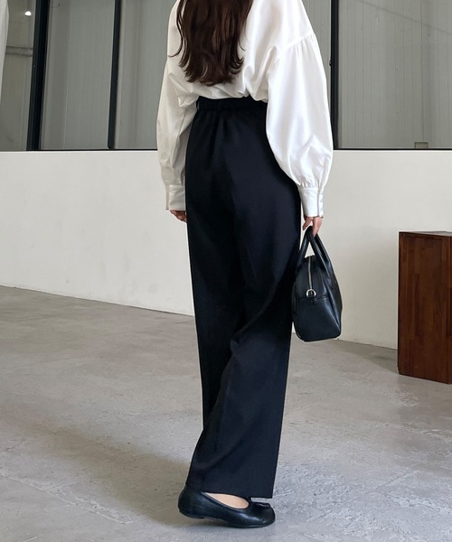 Louere(ルエレ)の「ダブルタックベーシックパンツ(その他パンツ・レディース・ブラック/ブラウン/アイボリー/モカ/ベージュ・LARGE/SMALL/MEDIUM/X-LARGE)」の19枚目の写真